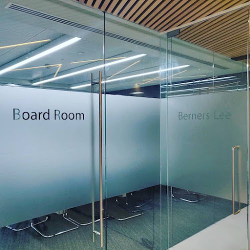 London Vinyl Graphics Ltd - car wrapping services