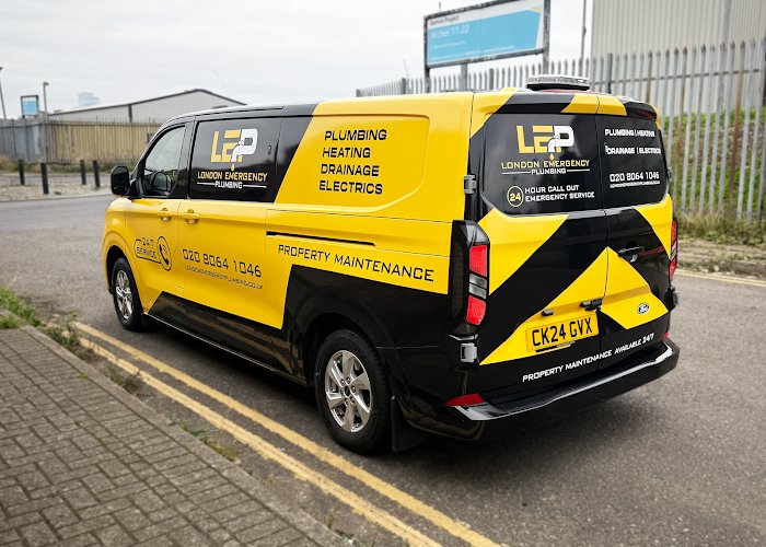 WrapMates - Van Wrapping & Signs - car wrapping services